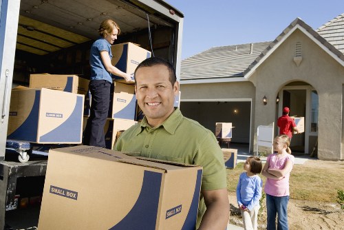 Minimizing business downtime during a commercial move